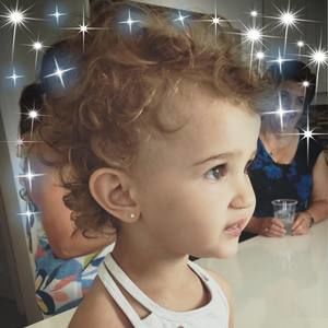 Meet your Posher, Flutur